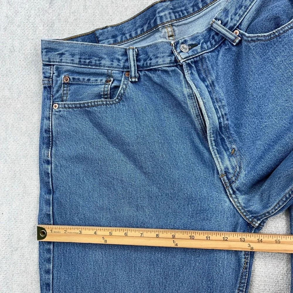 Vintage Y2K Levis 550 Jeans Men 38x29 Relaxed Fit Straight Leg Med Wash Adult